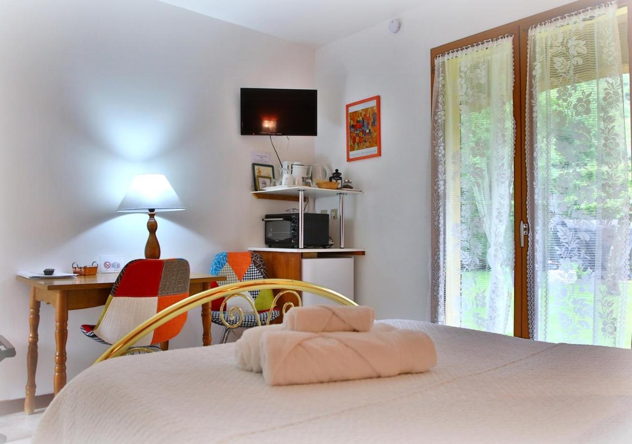 Beau Vallon - Gite Et Chambres D'Hotes Pyrenees-Mediterranee - Pays Catalan Sahorre Buitenkant foto